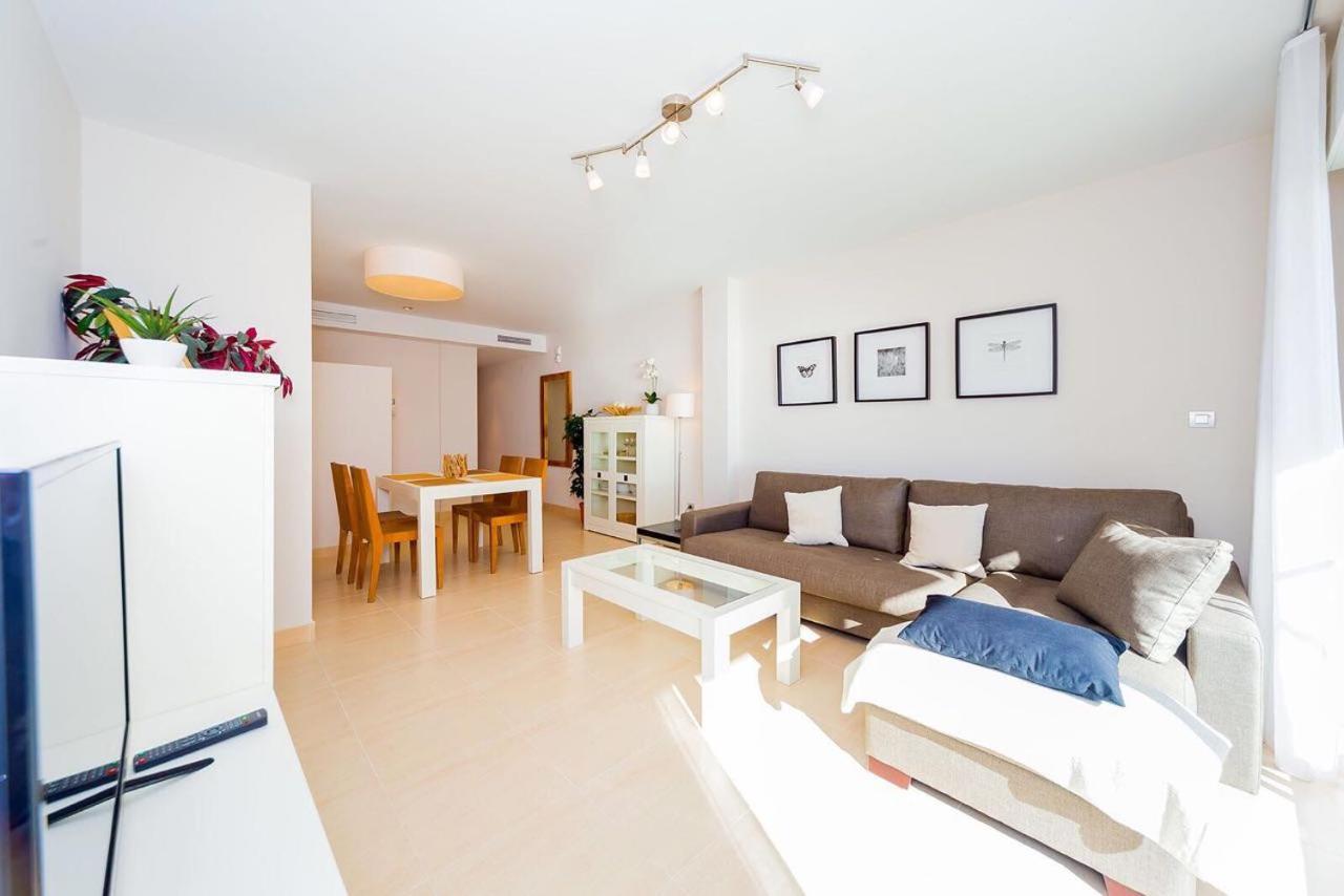Шикарная Квартира На Первой Линии -Luxury Apartment On The First Line Sea تورّيفيِخا المظهر الخارجي الصورة
