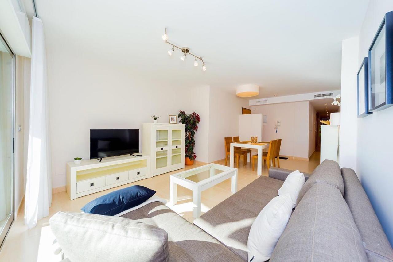 Шикарная Квартира На Первой Линии -Luxury Apartment On The First Line Sea تورّيفيِخا المظهر الخارجي الصورة