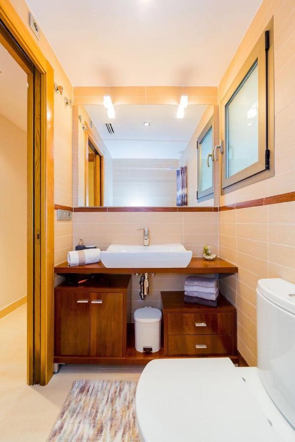 Шикарная Квартира На Первой Линии -Luxury Apartment On The First Line Sea تورّيفيِخا المظهر الخارجي الصورة