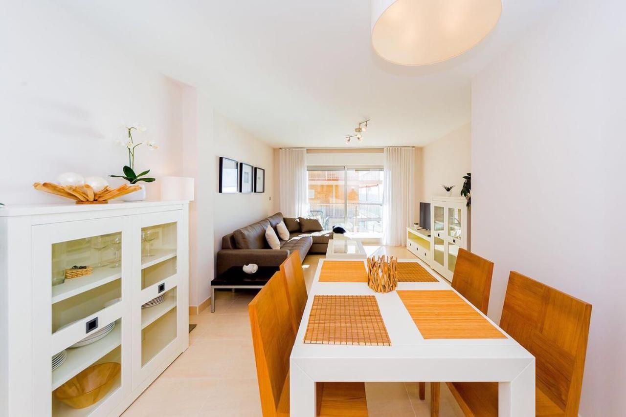 Шикарная Квартира На Первой Линии -Luxury Apartment On The First Line Sea تورّيفيِخا المظهر الخارجي الصورة